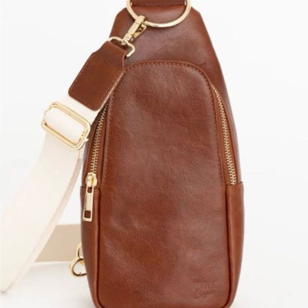 The best everyday sling bag!